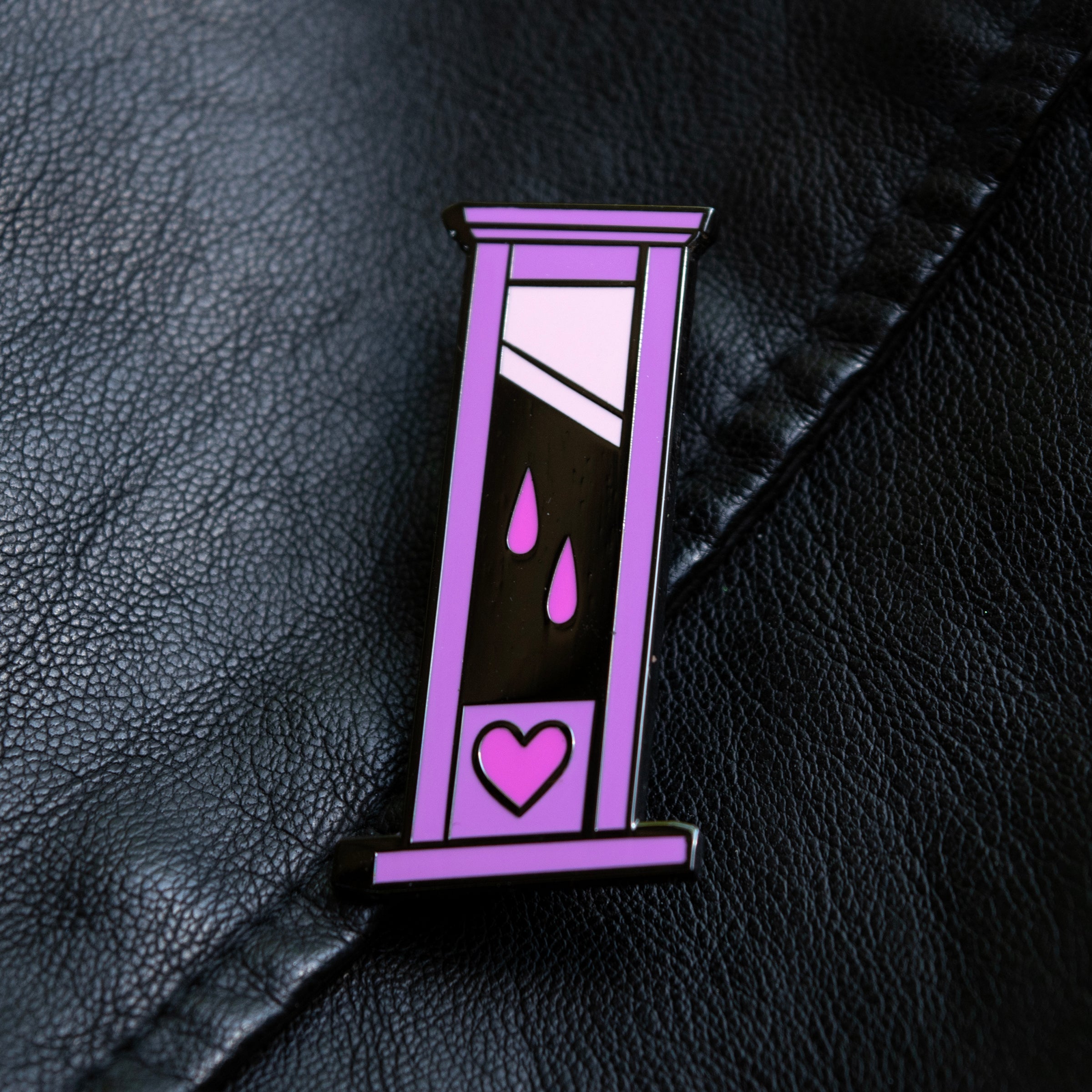 Guillotine Pin