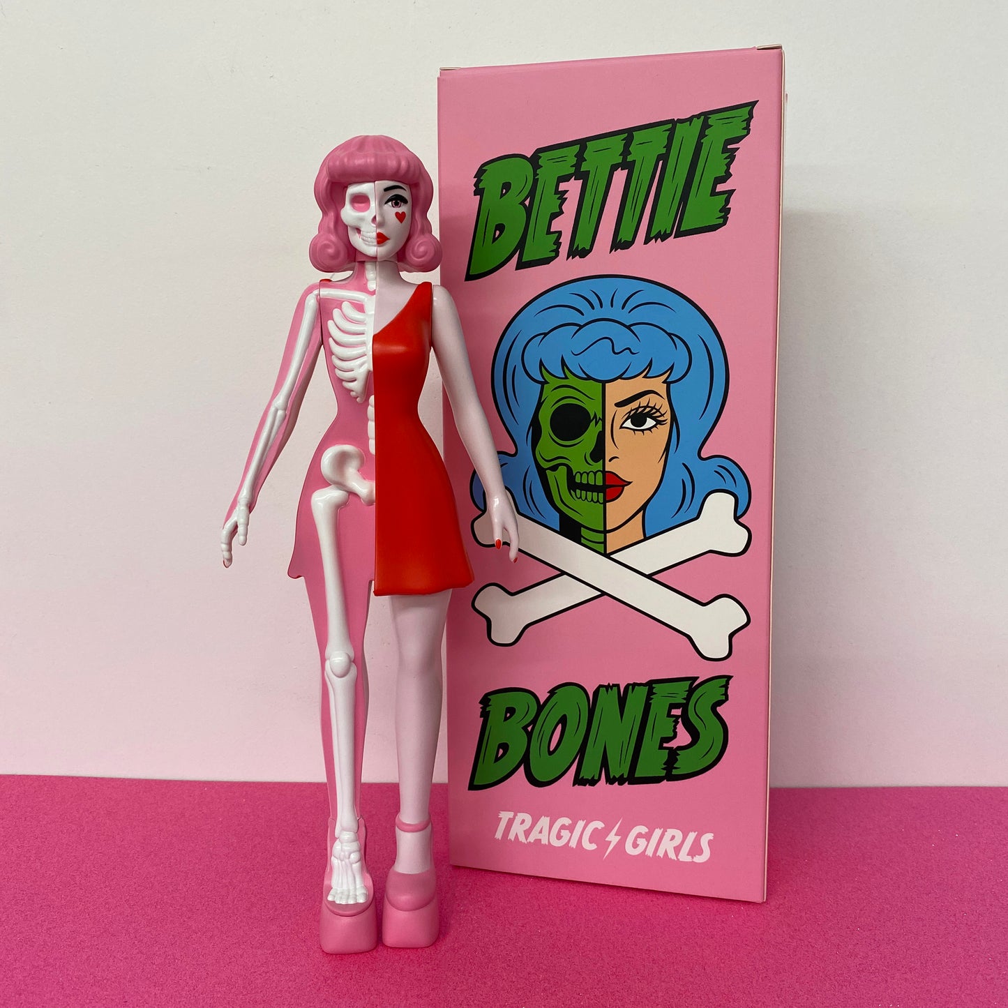 Bettie Bones Sweetheart Variant Vinyl Figure